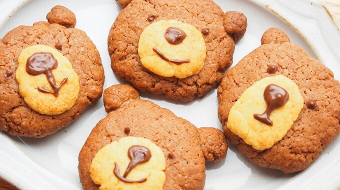 くまのお菓子レシピ 型なしで かわいいくまのお顔クッキーを手作りできる くまと珈琲オンラインショップ かわいいくまグッズの通販専門店